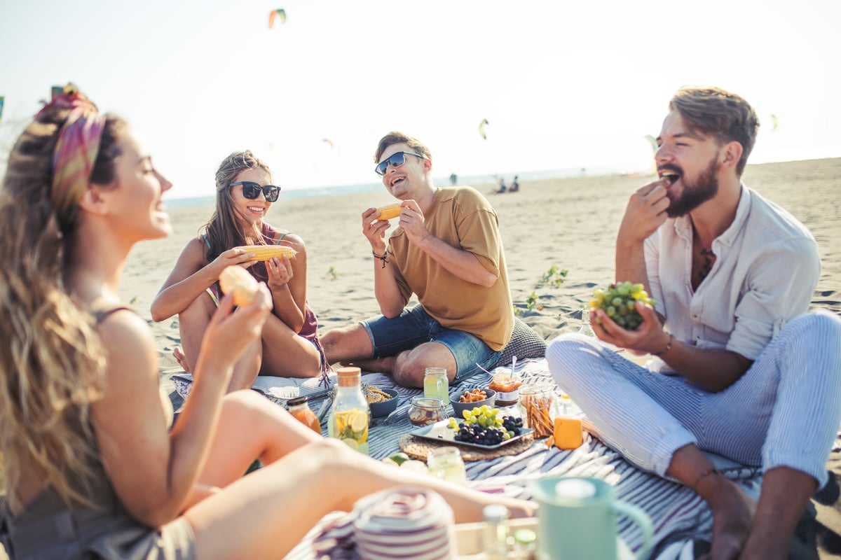 Piknik on helppo järjestää perheen kanssa, kaveriporukalla tai pariskuntana!